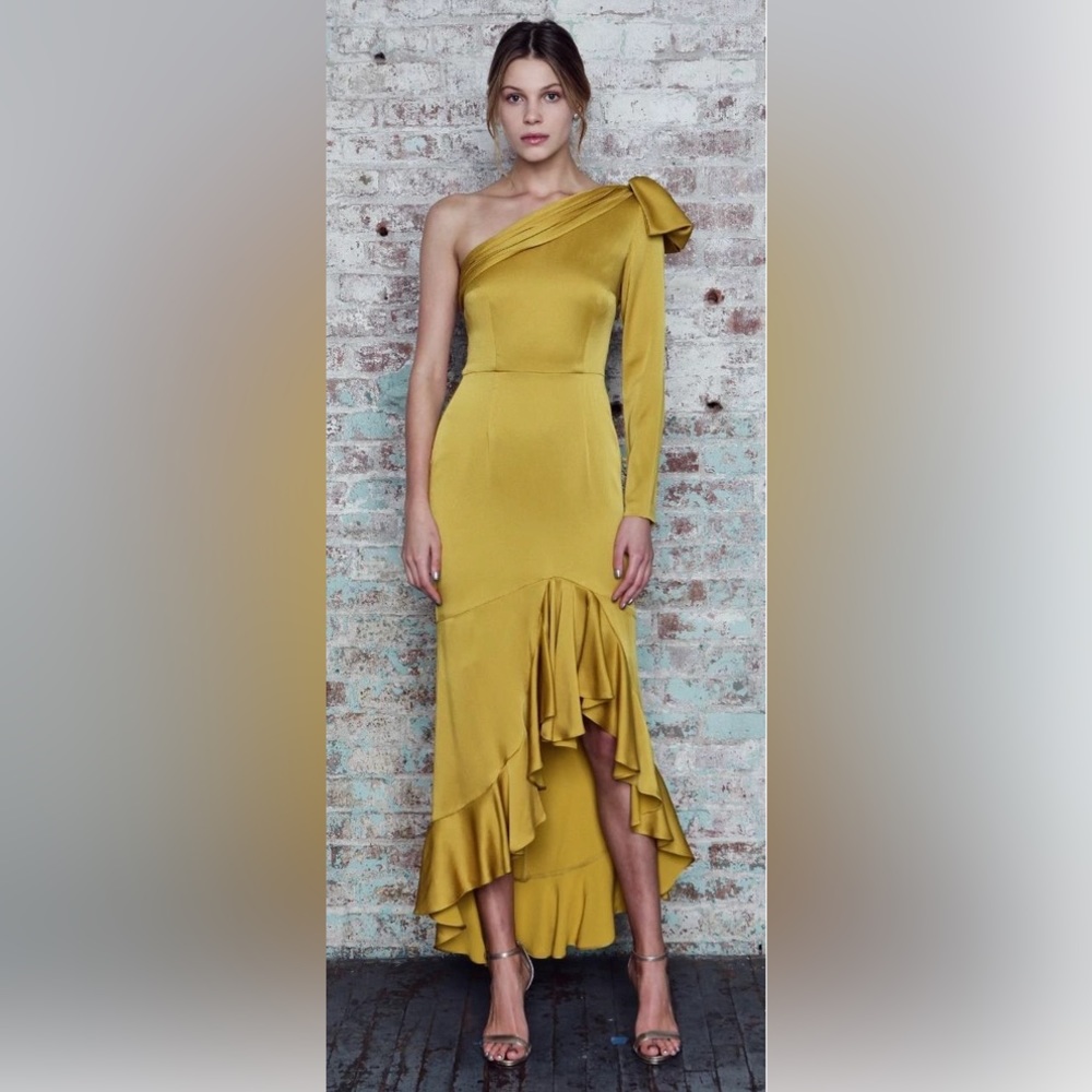 Flor Et.al One Shoulder Midi Dress 🪄 🌟